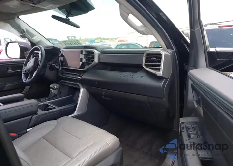 2024 Toyota Tundra Sr5 4Wd z USA, uszkodzony, nr VIN 5TFLA5DA5RX163743